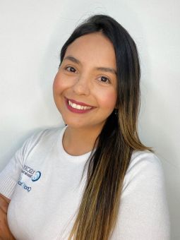 Karolayne Souza de Oliveira Silveira - Coordenadora Geral